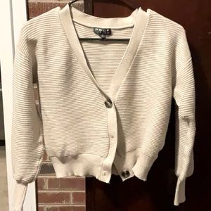 Small poof New York sweater